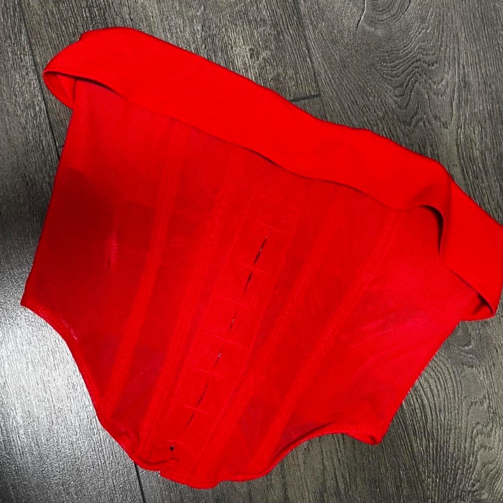 Red white fox bustier